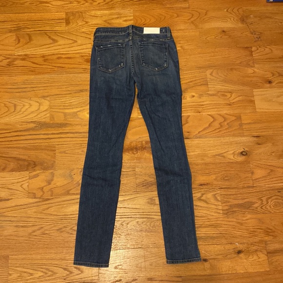 $10 CLEARANCE - Aritzia The Castings Skinny Jeans - Picture 2 of 15